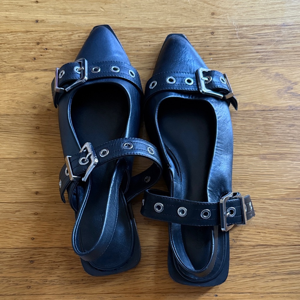 Quince Black Buckle-Detail Women's Slingback Flats